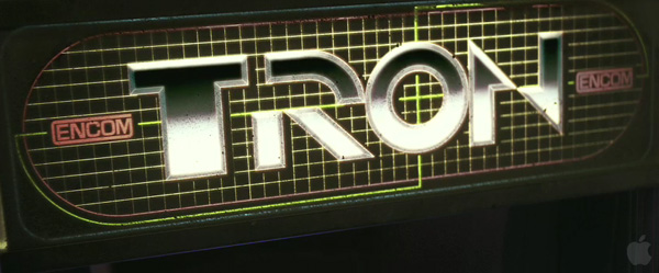 10 Awesome HTML5 Effect Demos   apple html5 showcase video tron