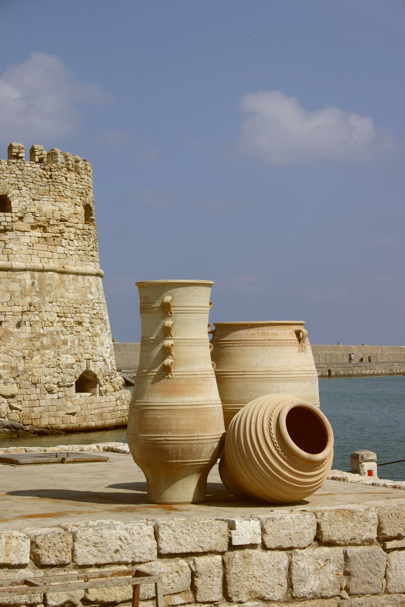 Pithoi pottery in front of Koule fortress in Heraklion, Crete, Greece - Source: stock.xchng