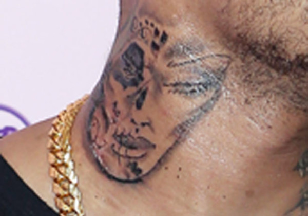 Photo Credit: HollyScoop