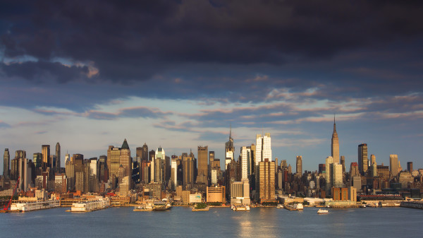 10 HD Wallpapers of New York City   new york city skyline sunset hd wallpaper 600x337