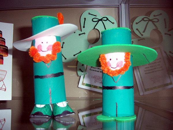 Photo by greaterumbrage kids on st. patrick's day 5 Ways to Have Fun With Kids on St. Patrick’s Day home made craft st patricks day decoration